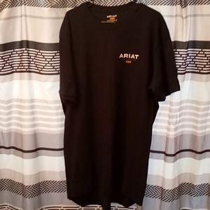 NWOT- Ariat XLT Men's T-shirt
